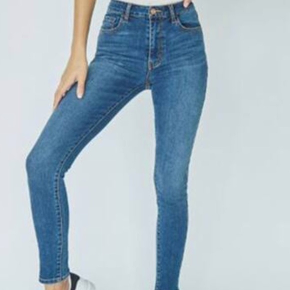 NWOT Mid-Rise Skinny Jeans - Picture 1 of 3